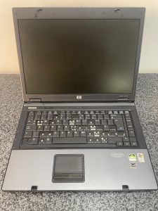 HP Compaq 6715s AMD Sempron 3800+ 2.20GHz 1GB Ram 80GB HD Windows 7
