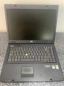HP Compaq 6715s AMD SEMPRON 3600+ 2.00GHz 1GB RAM 80GB HD WINDOWS 7