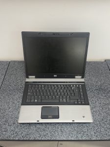 HP 6730b CORE 2 DUO P8700 2.53GHz 4GB RAM NO HD