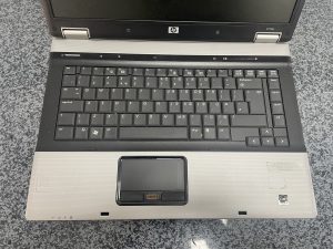 HP 6730b CORE 2 DUO P8700 2.53GHz 4GB RAM NO HD - Image 2