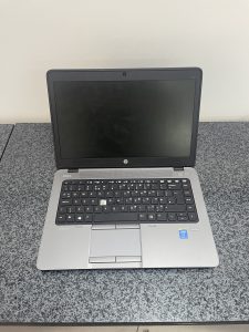 HP ELITEBOOK 840 i5-4210U CPU @ 1.70GHz 8GB RAM 240GB SSD WINDOWS 10 BATTERY FAULT KEY MISSING