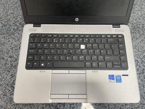 HP ELITEBOOK 840 i5-4210U CPU @ 1.70GHz 8GB RAM 240GB SSD WINDOWS 10 BATTERY 100% KEY MISSING - Image 2