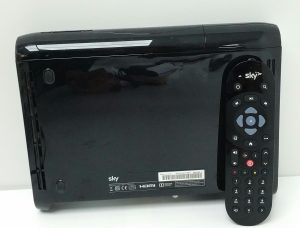 Sky HD DRX595L HDMI w Remote - Image 4