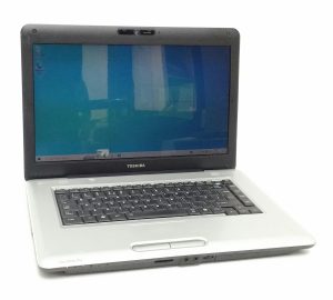 Toshiba Satellite Pro L450-17L Windows 10 Home 15.6" Laptop - Image 2