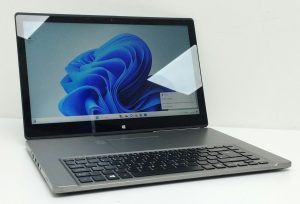 Acer Aspire R7-572 Windows 11 Home 15.6" Touch Screen Laptop