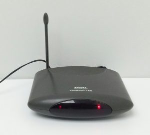 Total Control UC-AV10R00 Transmitter + Receiver - Image 5