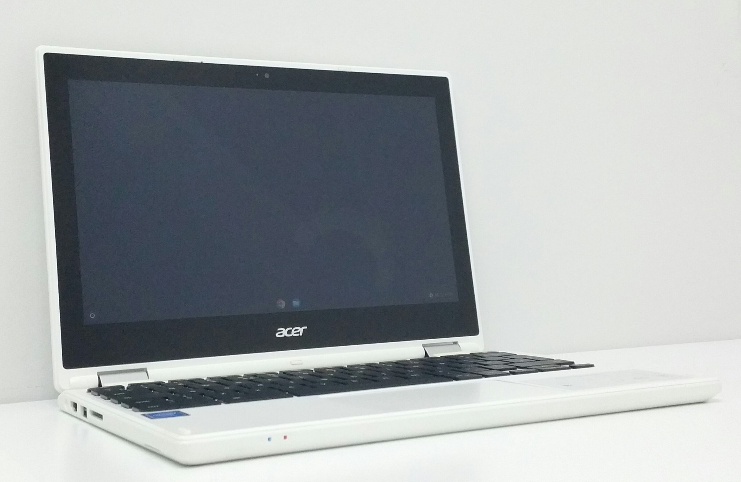 20230909_221211-1 Acer N15Q8 CB5-132T Series Celeron 1.16GHz 4GB Ram 32GB SSD Chrome OS - Image 1