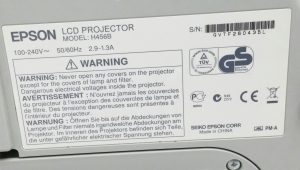 Epson EB-470 H456B LCD Projector 916 Lamp Hours Used - Image 3
