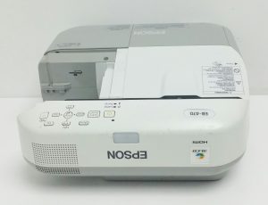 Epson EB-470 LCD Projector 1472 Lamp Hours Used H456B - Image 8