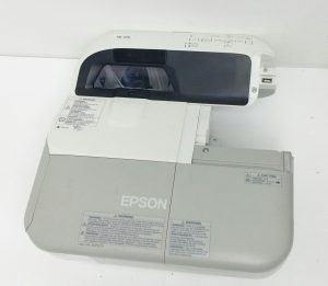 Epson EB-470 LCD Projector 2647 Lamp Hours Used H456B - Image 6