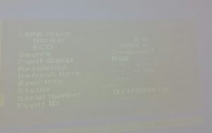 Epson EB-470 LCD Projector 3563 Lamp Hours Used H456B - Image 2
