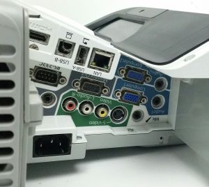 Epson EB-470 LCD Projector 1692 Lamp Hours Used H456B - Image 5
