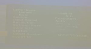 Epson EB-470 LCD Projector 1568 Lamp Hours Used H456B - Image 2