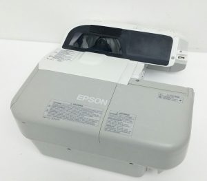 Epson EB-470 LCD Projector 1568 Lamp Hours Used H456B - Image 9