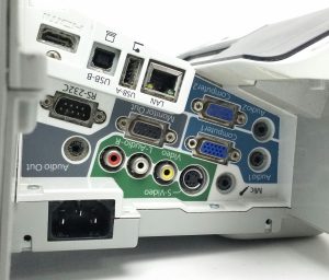 Epson EB-470 LCD Projector 1568 Lamp Hours Used H456B - Image 5