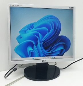 LG Flatron L1753S-SF L1753SS 17.5" VGA Monitor