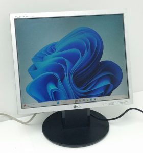 LG Flatron L1750S-SN L17NS-7 17.5" VGA Monitor
