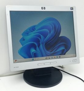 HP L1506 HSTND-2A06 15" VGA LCD Monitor