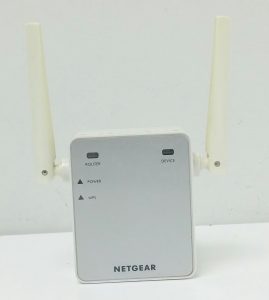 Netgear EX2700 WIFI Range Extender N300 Signal Booster - Image 2