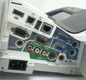 Epson EB-470 H456B LCD Projector 744 Lamp Hours Used - Image 5