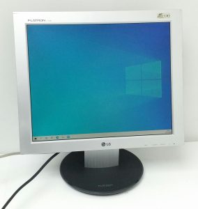 LG Flatron L1730STFT L17MS-P 17" VGA LCD Monitor - Image 2