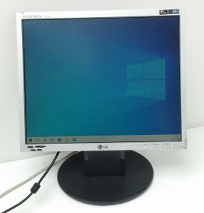 LG Flatron L1750SQ-SN L17NS-7 17" VGA Monitor - Image 2