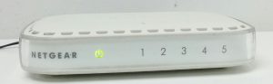 Netgear FS605 v3 5-Ports 10/100 mbps Switch - Image 2