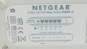 Netgear FS605 v3 5-Ports 10/100 mbps Switch - Image 3