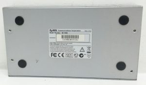 Zyxel ES-108A 10/100 Mbps Desktop Ethernet Switch - Image 4