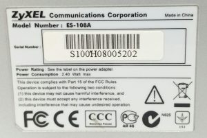 Zyxel ES-108A 10/100 Mbps Desktop Ethernet Switch - Image 3