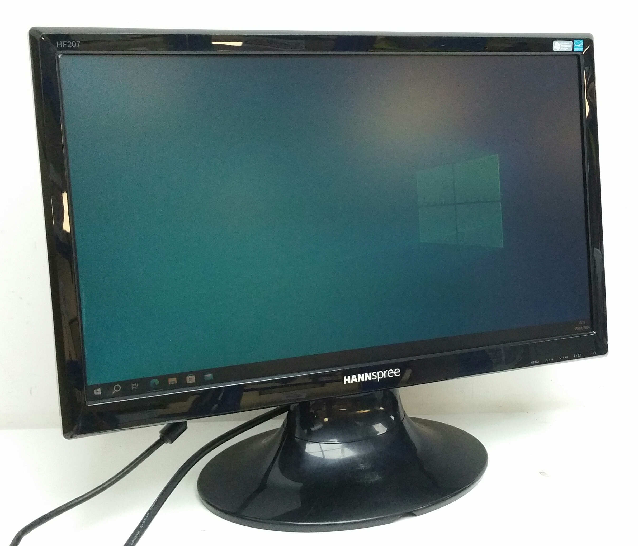 20180526_180735-1 HANNspree HSG1066 20" VGA LCD Monitor - Image 1