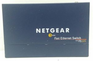 Netgear FS105 5 Port 10/100 Mbps Fast Ethernet Switch - Image 5