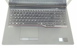 Fujitsu Lifebook U757 - i5-7200U 2.5GHz - 4GB Ram - 15.6" - 240GB SSD - Windows 11 64bit - Image 7