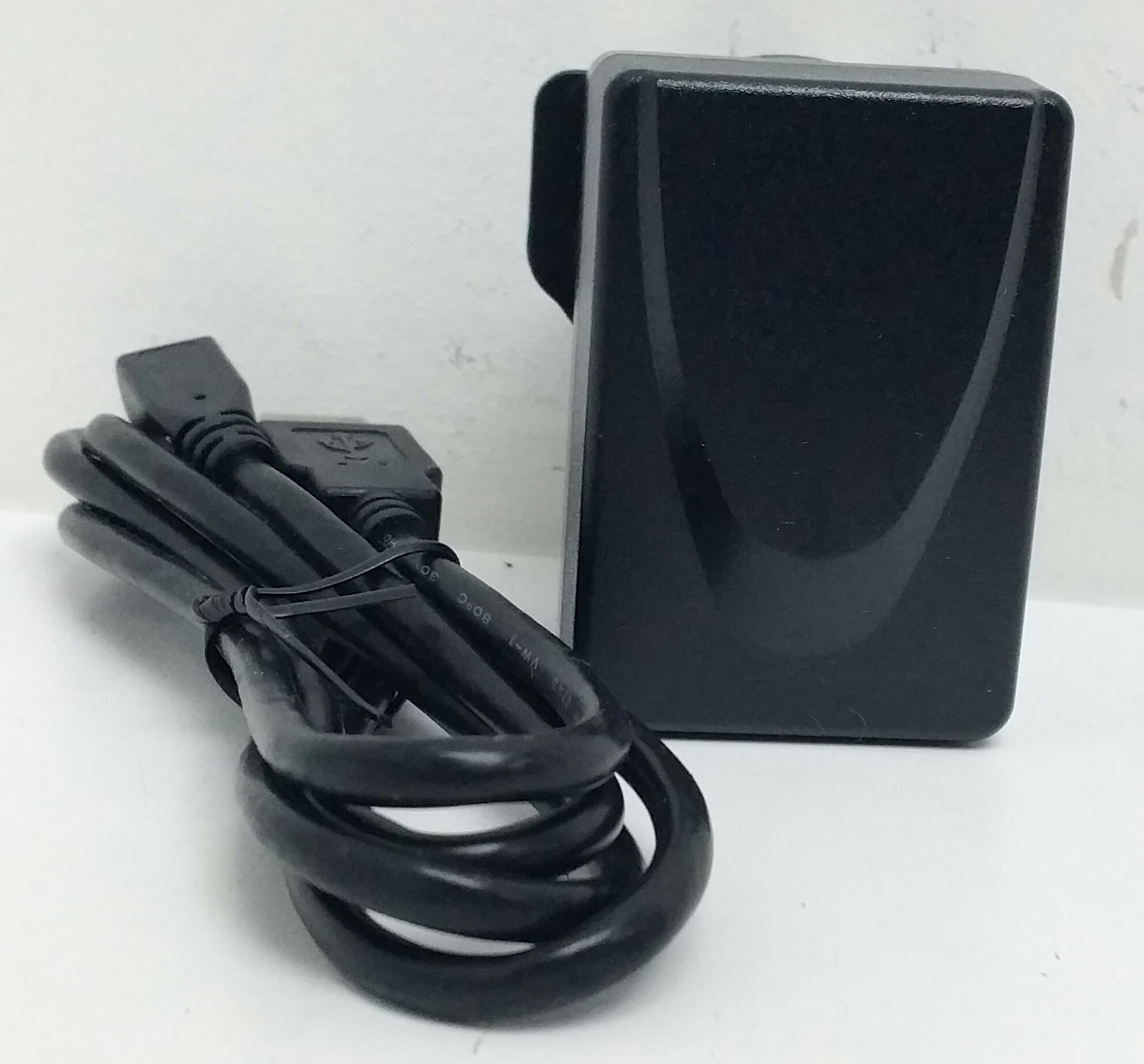 20231026_205908-1 Joblot 9x SUN-0500250 5V==2.5A Switching Adapter x9 USB Cords - Image 1