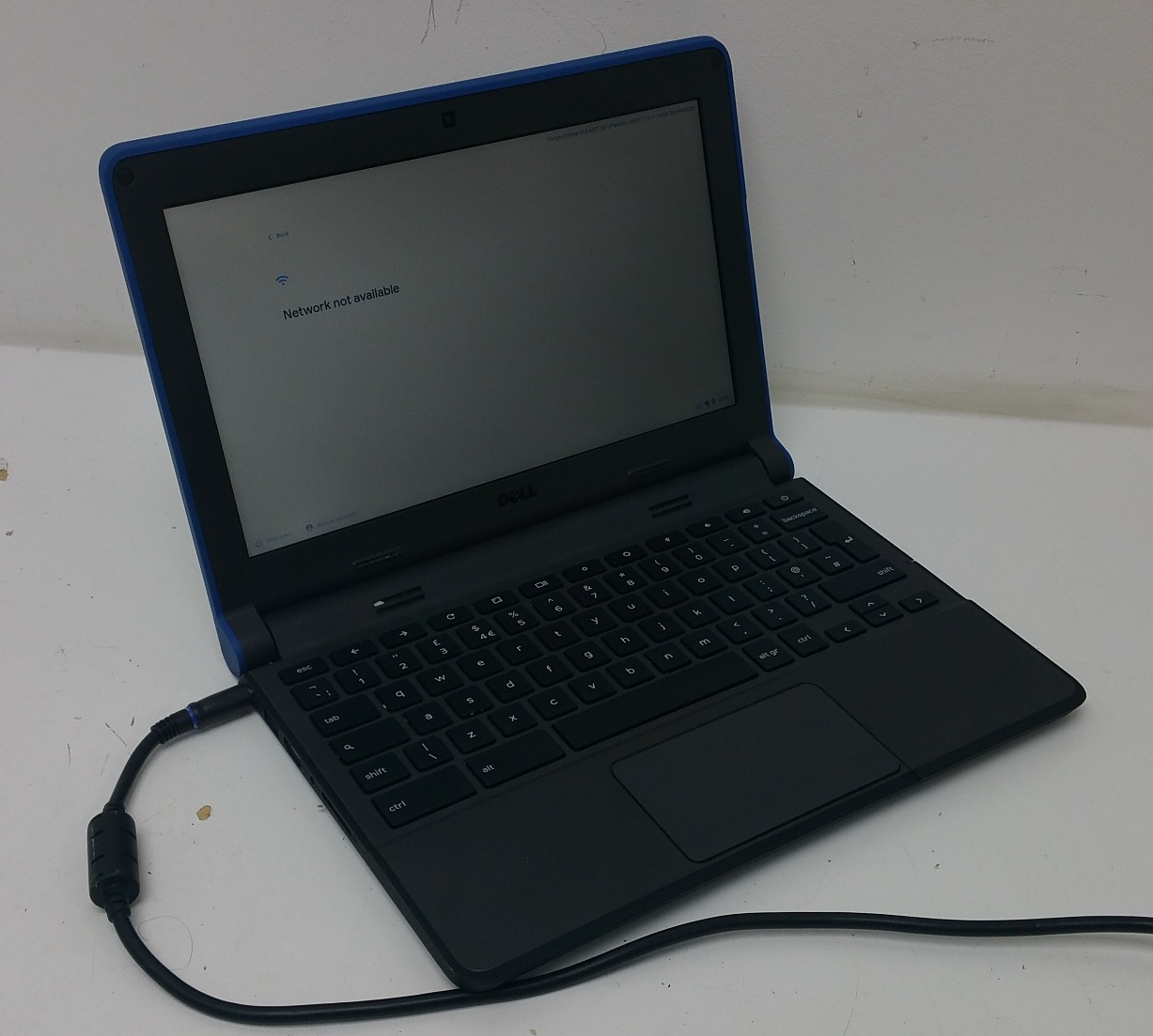 20240102_113100 Dell Chromebook 3120/ Celeron 2.16 GHz/ 4GB/ 16GB SSD/ Chrome OS - Image 1