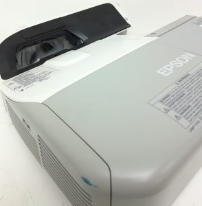 Epson EB-470 H456B HDMI VGA LCD Projector 1276 Lamp Hours Used - Image 5