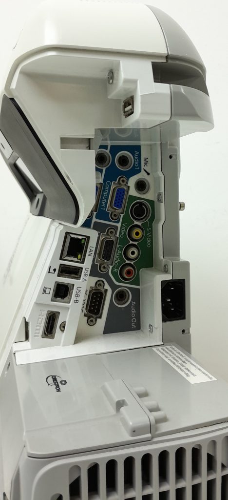 Epson EB-470 H456B HDMI VGA LCD Projector 1110 Lamp Hours Used - Image 4