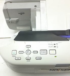Epson EB-470 H456B HDMI VGA LCD Projector 818 Lamp Hours Used - Image 7