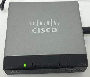 Cisco SF100D-05 5 Port 10/100 Small Business Switch - Image 6