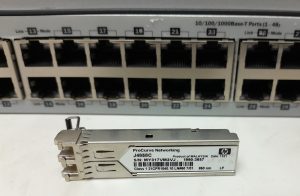 HP J9775A 2530-48G 48 Port Switch with 4 SFP Ports 1x HP ProCurve J4858C Fibre Optics - Image 5
