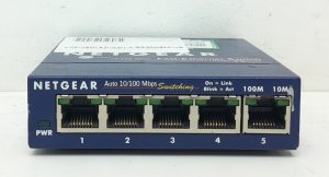 Netgear FS105 V2 ProSafe 5 Port 10/100 Fast Ethernet Switch - Image 2