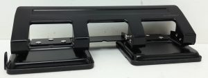 Q-Connect 4-Hole Punch Paper Punch