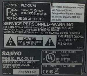 Sanyo PLC-XU75 PROxtrax Multiverse VGA Projector with 745 Lamp Hours Used - Image 3