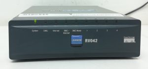 Cisco Linksys RV042 10/100 4-Port VPN Router - Image 2