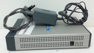 Cisco Linksys RV042 10/100 4-Port VPN Router - Image 5