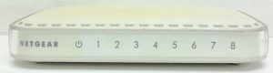Netgear FS608 v3 8 Port 10/100 Mbps Switch - Image 2