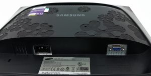 Samsung SyncMaster 733 LS17CMAKF/XA 17" VGA Color Display Monitor - Image 6