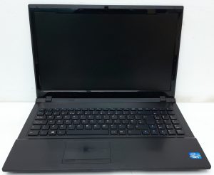 RM Education RM320 W255EU - i3-2370M 2.4GHz - 4GB RAM - 15.6" - 320GB HDD - Windows 10 Pro - Image 2