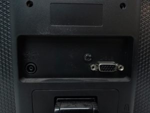 LG 22M37A-B 21.5" VGA Monitor - Image 4