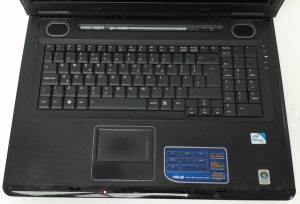 Asus X71Q - Pentium T4200 2.0GHz - 3GB Ram - 17.3" - 250GB HDD - Windows 10 Pro - Image 2